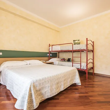 Vega Hotel 3*